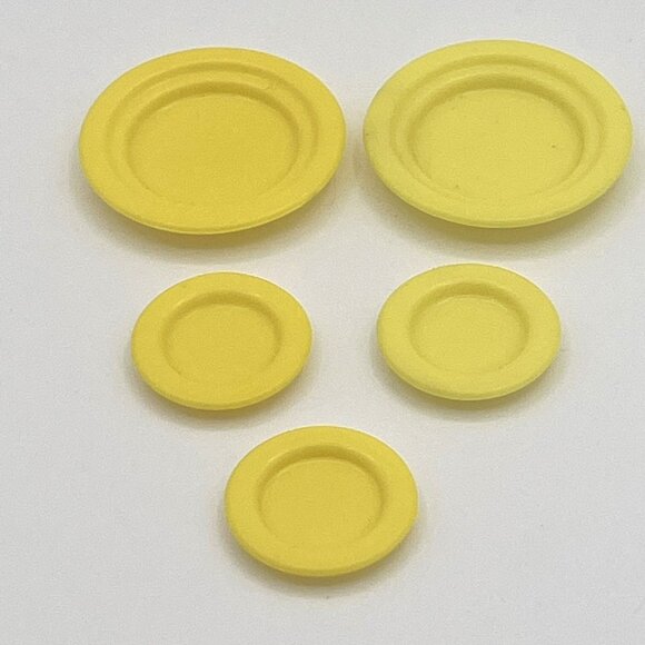 Barbie, Vintage Yellow Accessories. Very Nice Lot. Dishes, Cake Plates , Cups. - Picture 7 of 10